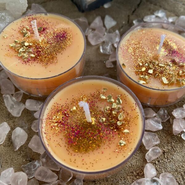 Duftkerze - Myrrhe und Weihrauch mit Glitzer & Gold von healing_with_sparkle - fenja schuerer
