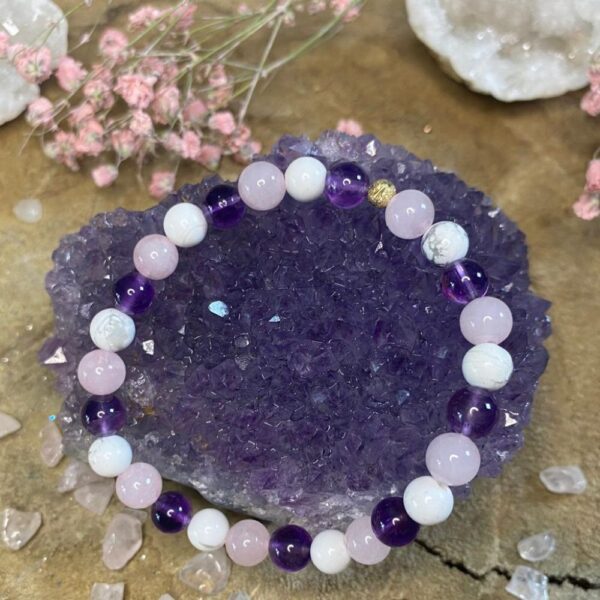 Selbstliebe - Amethyst, Howlith & Rosenquarz von healing_with_sparkle - fenja schuerer