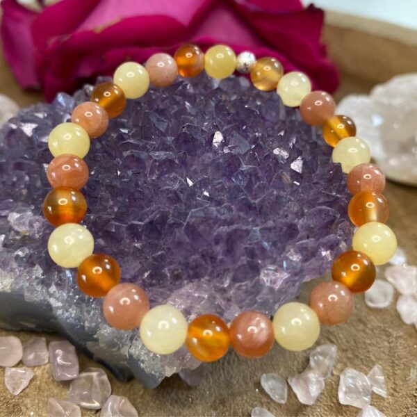 Perlenarmband -Lebensfreude - Calcit, Sonnenstein & Karneol von helaing_with_sparkle von Fenja Schuerer